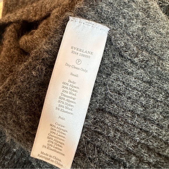 Everlane The Oversized Alpaca Crew - Picture 9 of 11
